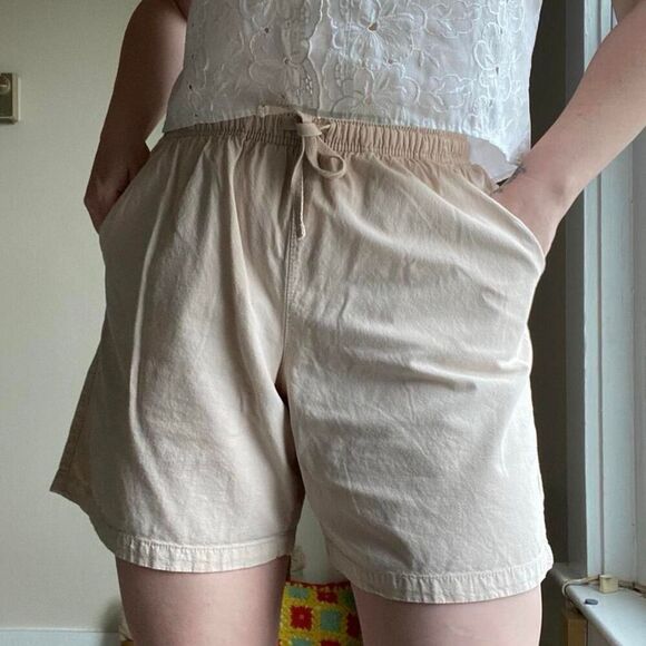 Beige cotton shorts - Picture 7 of 8